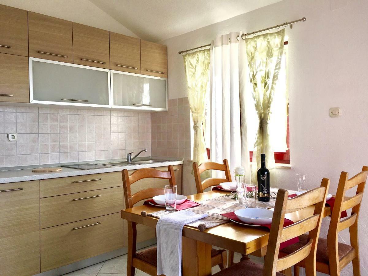 Lavender House Apartman Maslenica Kültér fotó